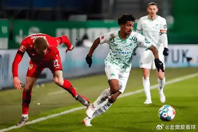 Tóc Ngắn Cho Mặt Vuông